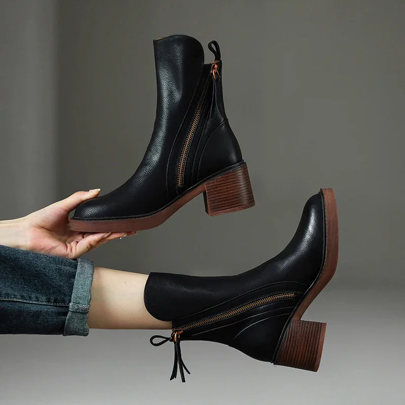 Eva - Women's Chelsea Ankle Boots