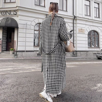 Yasmin - Houndstooth Trench coat